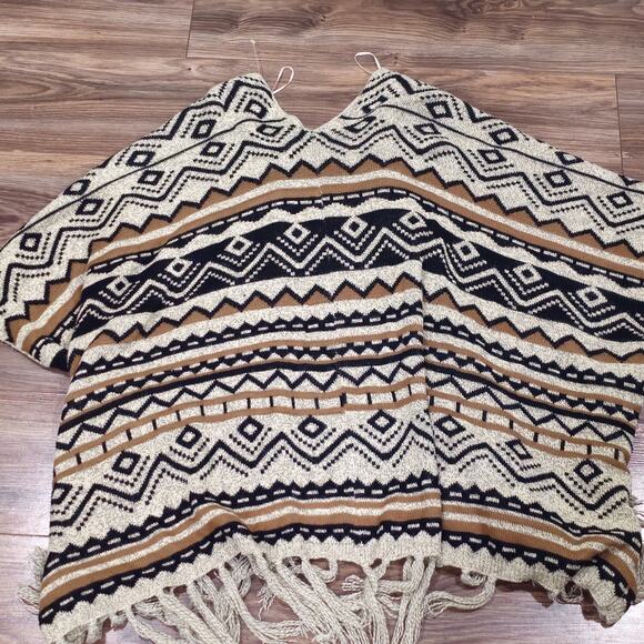 Debut Aztec Boho Poncho Cardigan Women's Sweater Size S/M Brown Black White - Picture 3 of 7